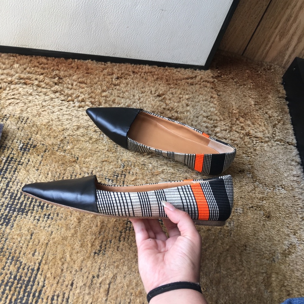 EUC Women’s beautiful J. Crew flats